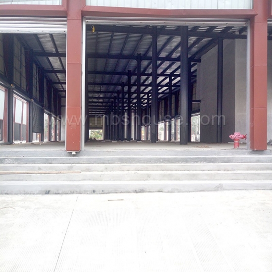 construção industrial nova do armazém da estrutura de aço clara do projeto